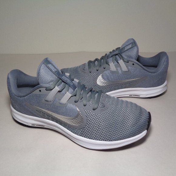 women's downshifter 9 wide running shoe